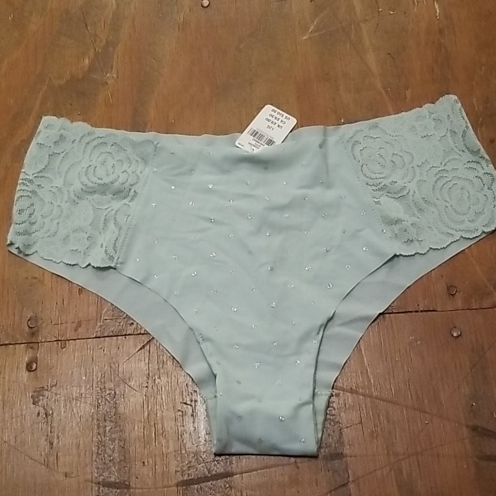 Victoria's secret cheeksters